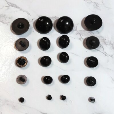 Black Mushroom Buttons - 6