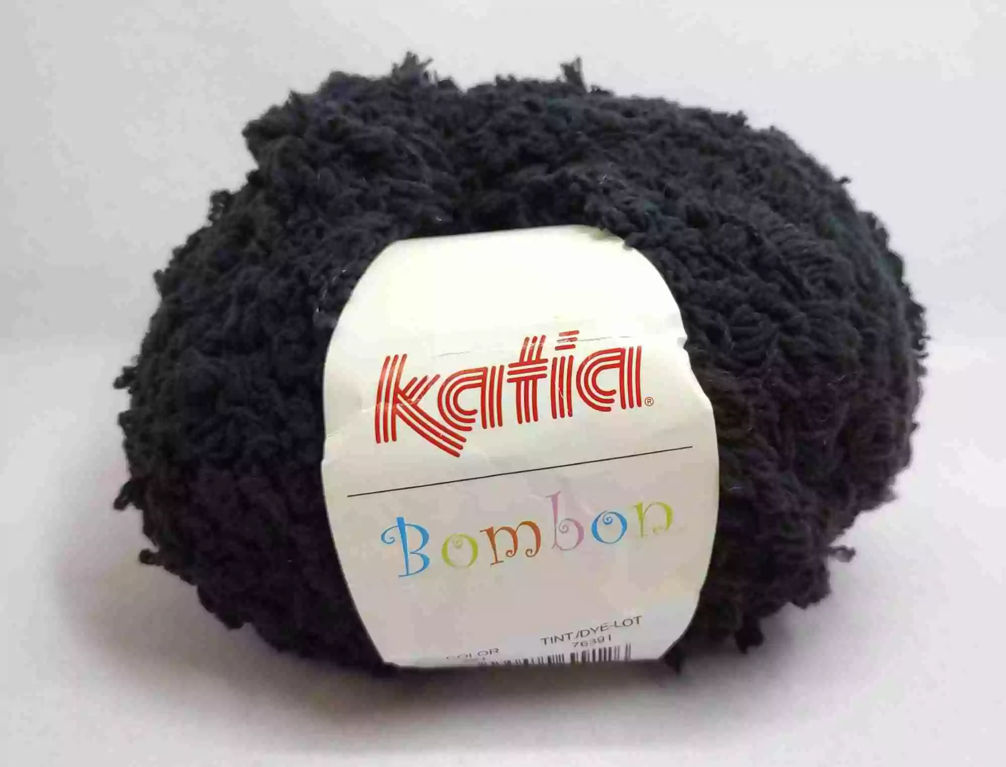 katia-bombon-black