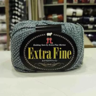 Hamanaka Extra Fine Merino - 81